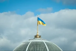 Через загрозу російського удару низка державних органів змінили свою роботу