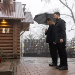 Президент і перша леді вшанували пам’ять Героїв Небесної Сотні