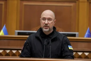 «Укрзалізниця» та «Нафтогаз» поділяться електроенергією з українцями – Шмигаль