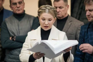 Тимошенко заявила у суді про монтаж запису її розмови з депутатом Копитіним