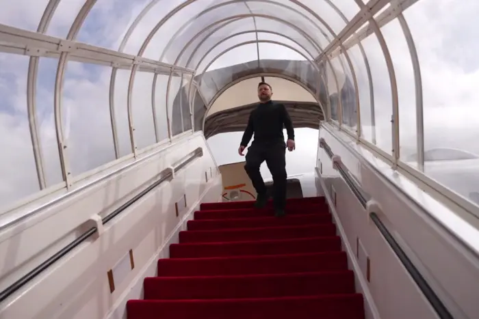 Зеленський прибув до Стамбулу: що відомо