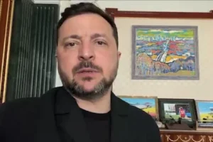 Зеленський заявив про стабілізацію фронту та назвав головну проблему з ППО (відео)