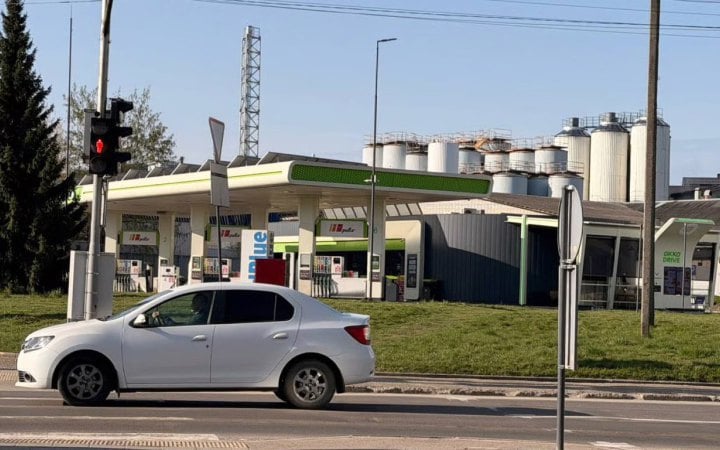 Ціни на бензин А-95 в Україні оновили рекорд: причини зростання