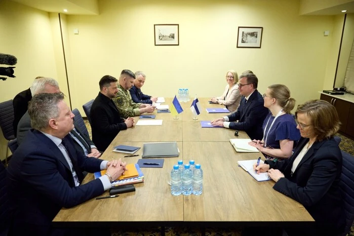 Зеленський обговорив із прем’єром Фінляндії посилення ППО