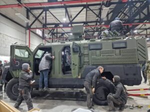 Постачали війську бракований РЕБ і завищували ціни на комплектуючі: суд арештував майно компанії «УкрАрмоТех»