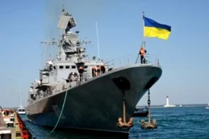 Україна повернула чотирьох моряків, яких затримав Іран в Ормузькій протоці