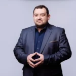 Суд постановив примусово доставити нардепа Кузьміних на засідання