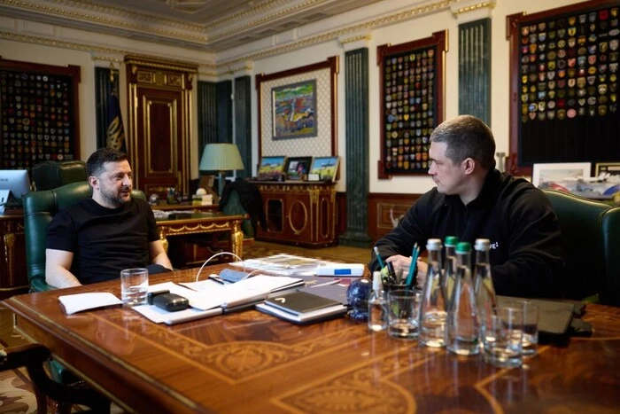Заява Федорова про вибори під час війни стала новим викликом для Зеленського – CNN