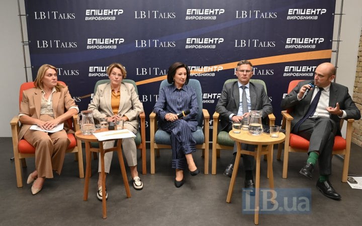 дискусія про кредити страхування і ПДВ