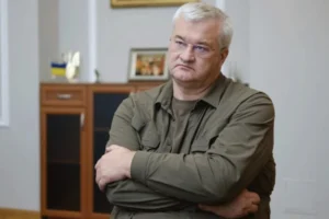 Зняття санкцій з олігархів. Сибіга пояснив ЄС, як зіпсувати святкування Москві