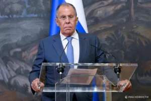 Лавров відкинув зупинку війни для переговорів з Україною